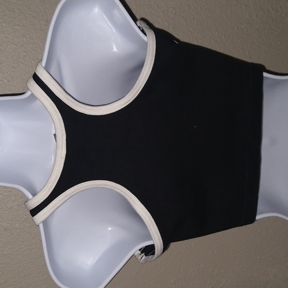 Workout Tank - Picture 3 of 4